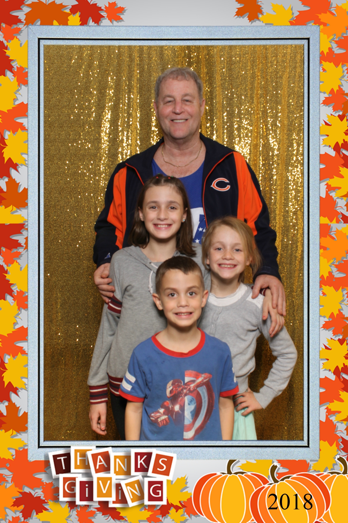 Thanksgiving 2018 | View more photos from the event at gallery.niknoxphotobox.com/u/NiKnox-Photo-Box/Thanksgiving-2018